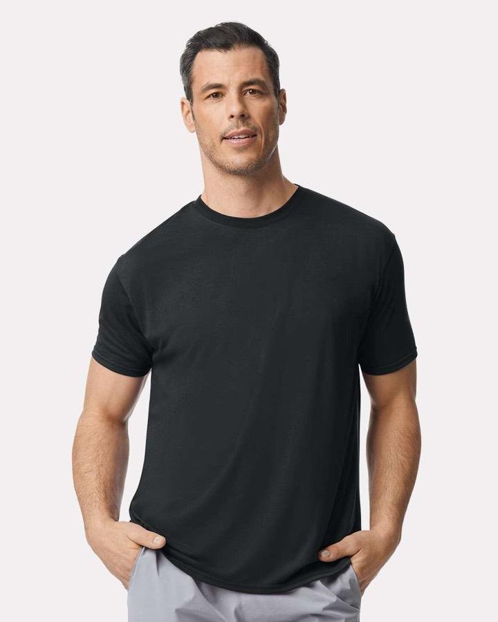 Camiseta Gildan Performance — Next Print, Cranston RI